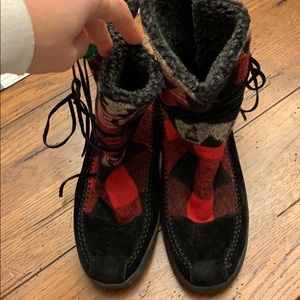 Madden girl boots size 10- worn a few times